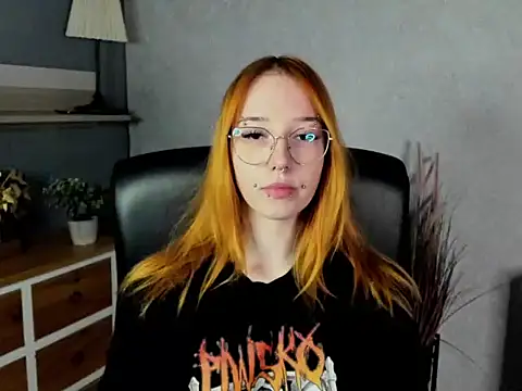 foxSonya online show from 05.15.26