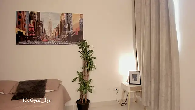 Snapshot of Gysel_flynn chatting on 05.30.26 Gysel flynn online show from 05.30.26