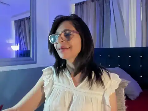 lena gray online show from 06.04.26