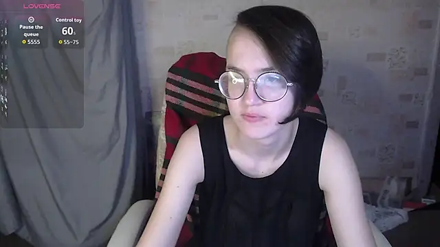 Alessa Kiss online show from 06.21.26
