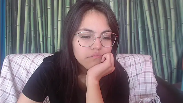 Snapshot of Anda_here chatting on 06.04.26 Anda here online show from 06.04.26