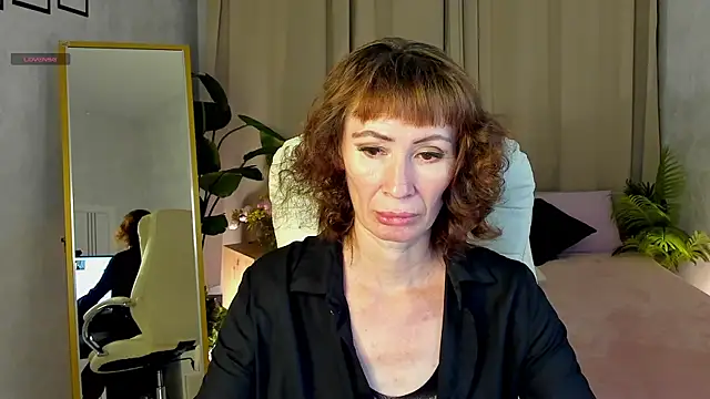 gracekellyyy online show from 07.12.26