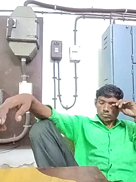 Snapshot of Hot-Parinda200 chatting on 05.28.26 Hot-Parinda200 online show from 05.28.26