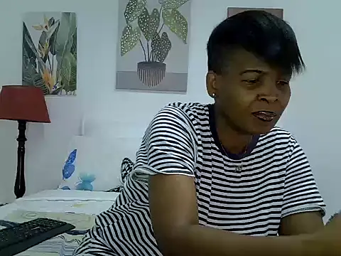 Snapshot of BlackBeautyJuXx chatting on 06.09.26 BlackBeautyJuXx online show from 06.09.26