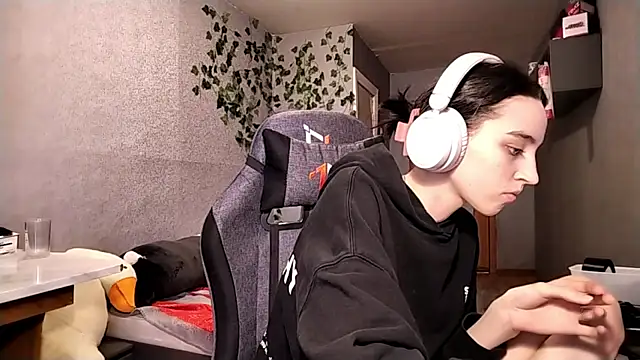 NightFoxxx online show from 06.18.26