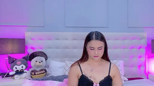 DulceeGarcia online show from 06.25.26