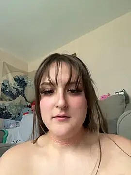 Snapshot of Hazel_Haze chatting on 05.19.26 Hazel Haze online show from 05.19.26