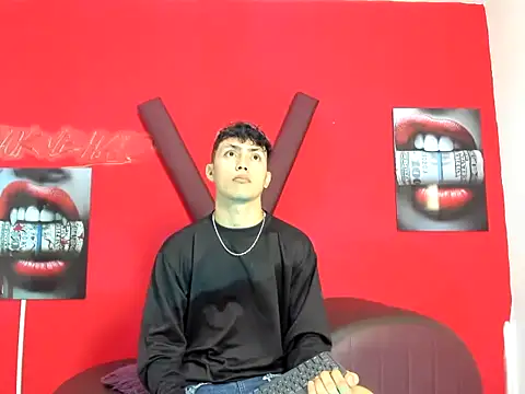 CAT LOVE1 online show from 05.08.26