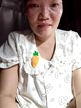 Snapshot of -Trici- chatting on 06.11.26 -Trici- online show from 06.11.26