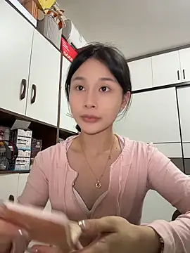 cuteluky18 online show from 05.24.26