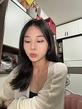 cuteluky18 online show from 05.25.26
