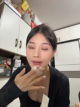 cuteluky18 online show from 05.30.26