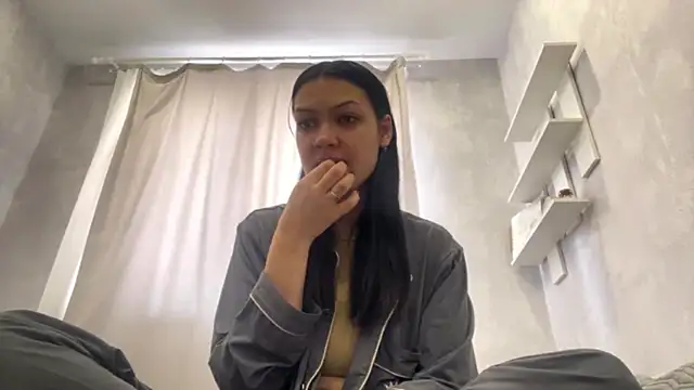 Snapshot of AiEsquer chatting on 06.08.26 AiEsquer online show from 06.08.26