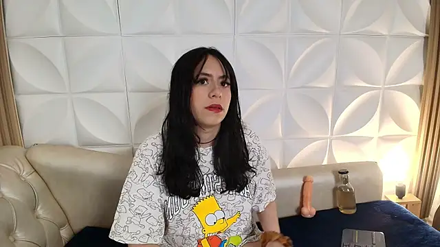 Snapshot of Domenica_Dupont chatting on 06.03.26 Domenica Dupont online show from 06.03.26