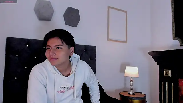  maximo 1 online show from 06.10.26