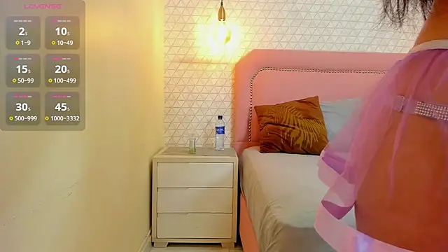 SAMANTHAGREGORY1 online show from 05.25.26
