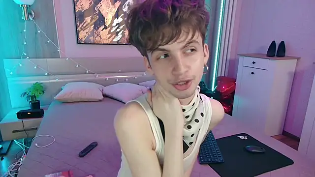 Snapshot of Bimbo_boy_ chatting on 05.20.26 Bimbo boy online show from 05.20.26