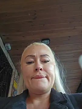 MILFBARBY online show from 09.22.25