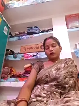 CHANDNi 700 online show from 06.10.26