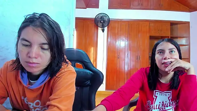 Soffy and Emily online show from 07.03.26