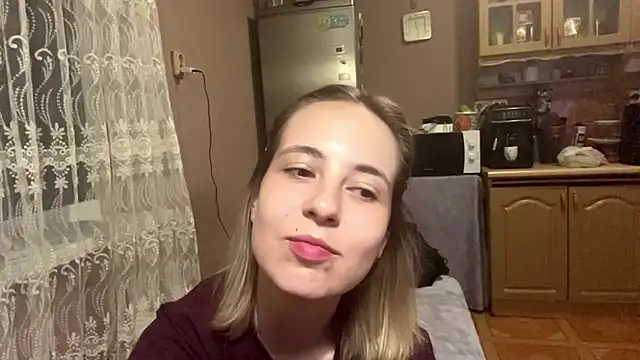 DaphneAmor online show from 05.12.26
