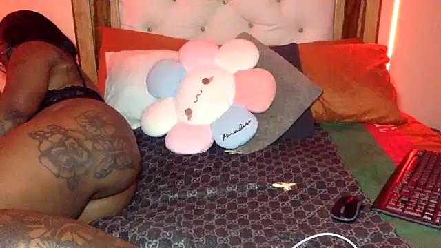 creamyamber online show from 03.20.26