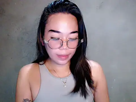 Snapshot of Urbabydollxxx chatting on 07.05.26 Urbabydollxxx online show from 07.05.26