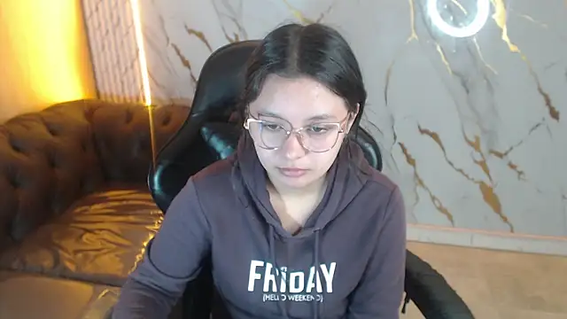 Snapshot of HoneyDoll_tf chatting on 06.19.26 HoneyDoll tf online show from 06.19.26
