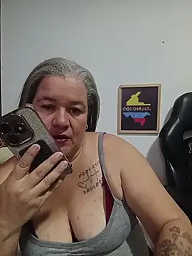 LadyPerversaXxx 69 online show from 05.25.26