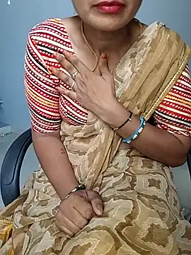 Snapshot of saina_baby chatting on 05.19.26 saina baby online show from 05.19.26