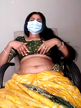 Snapshot of saina_baby chatting on 05.24.26 saina baby online show from 05.24.26