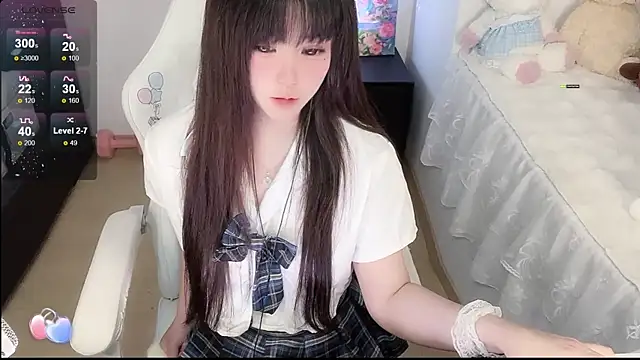 Snapshot of Mititii chatting on 06.29.26 Mititii online show from 06.29.26