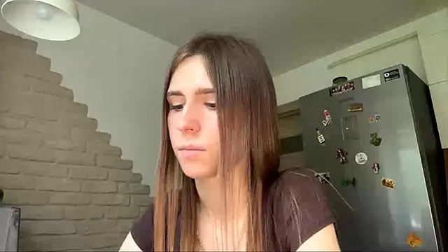Snapshot of ZaraGuyette chatting on 07.14.26 ZaraGuyette online show from 07.14.26