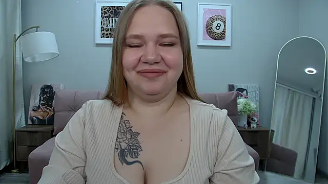 Snapshot of DianaKristol chatting on 06.22.26 DianaKristol online show from 06.22.26