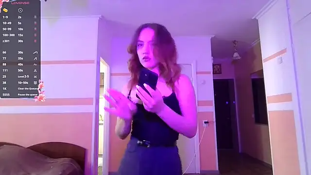 JulianeHedgpeth online show from 06.01.26
