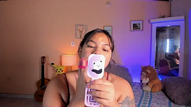 naomy ruiz  online show from 05.29.26