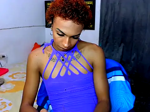 Snapshot of Alexxasexy chatting on 06.05.26 Alexxasexy online show from 06.05.26