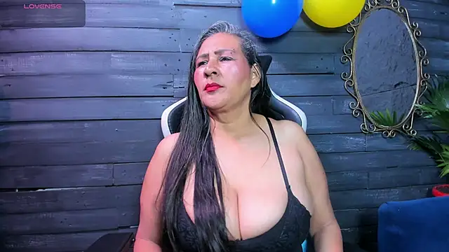 Snapshot of Victoria_kyler chatting on 06.22.26 Victoria kyler online show from 06.22.26