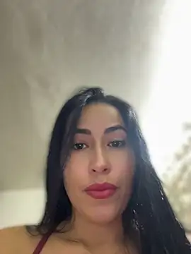 Snapshot of areviklusine1 chatting on 07.16.26 areviklusine1 online show from 07.16.26