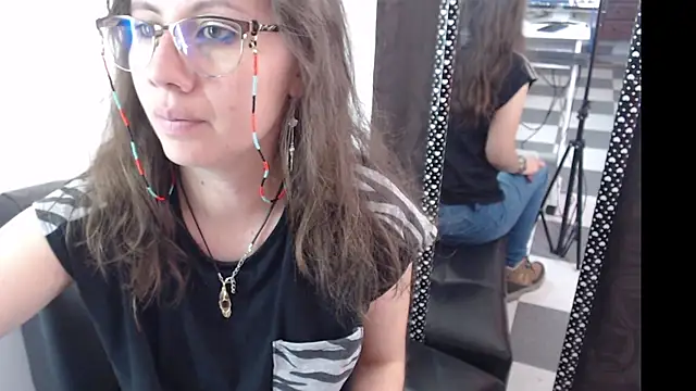 Snapshot of natasha_sex1 chatting on 12.18.24 natasha sex1 online show from 12.18.24