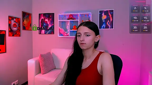 caroline honeyy online show from 06.08.26