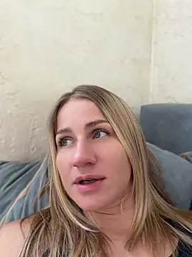 Snapshot of AnnaMist_ chatting on 07.14.26 AnnaMist online show from 07.14.26