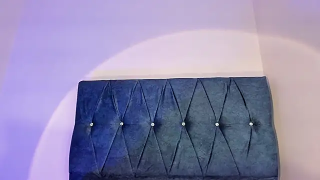 Dakota skyyy online show from 07.05.26