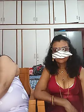 Snapshot of Kannada_telugu_lesbians chatting on 06.11.26 Kannada telugu lesbians online show from 06.11.26