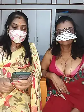Snapshot of Kannada_telugu_lesbians chatting on 06.19.26 Kannada telugu lesbians online show from 06.19.26
