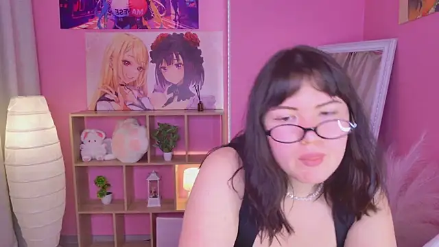 Snapshot of Ariella__cute chatting on 05.19.26 Ariella cute online show from 05.19.26