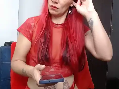 Snapshot of red_milf_ chatting on 05.27.26 red milf online show from 05.27.26