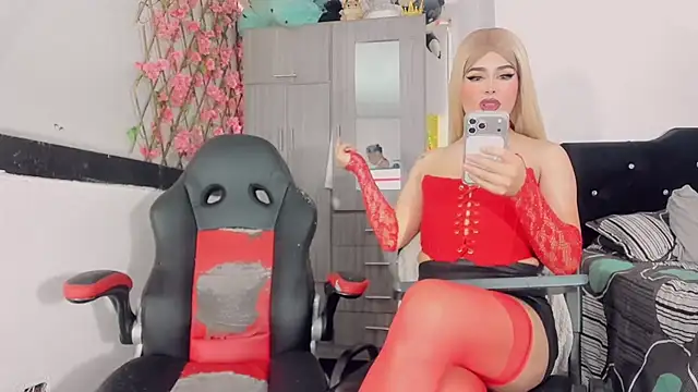 Snapshot of Thiara_veky_ chatting on 06.29.26 Thiara veky online show from 06.29.26