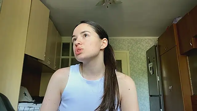 CarolineRu online show from 05.27.26