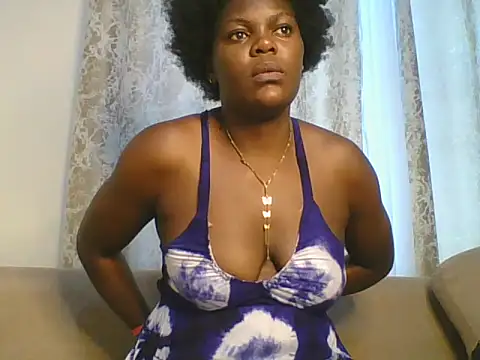 Snapshot of dollface_bela chatting on 06.28.26 dollface bela online show from 06.28.26